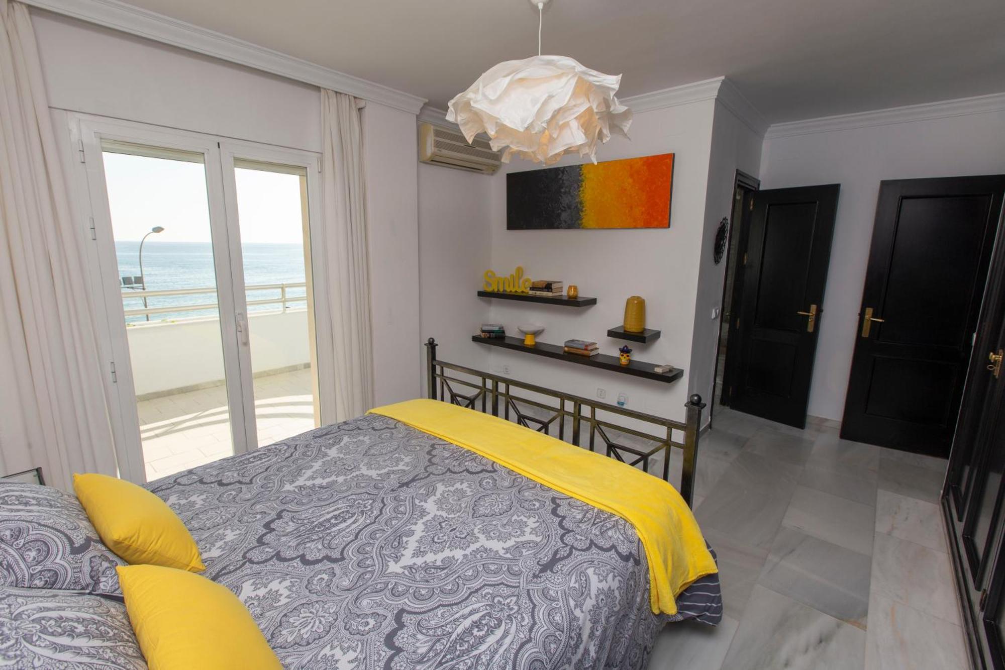 Villa Venecia, Apartamento De Lujo En 1º Linea De Playa + Parking 马拉加 外观 照片